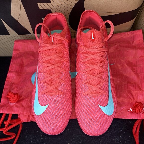 Athletic_Shoes